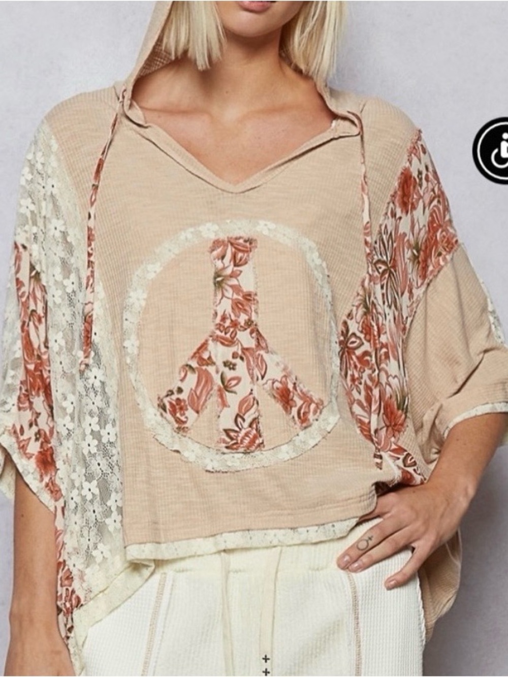 POL Oversized Patchwork Peace Floral Lace Short Sleeve Hooded Tunic Top Boho M